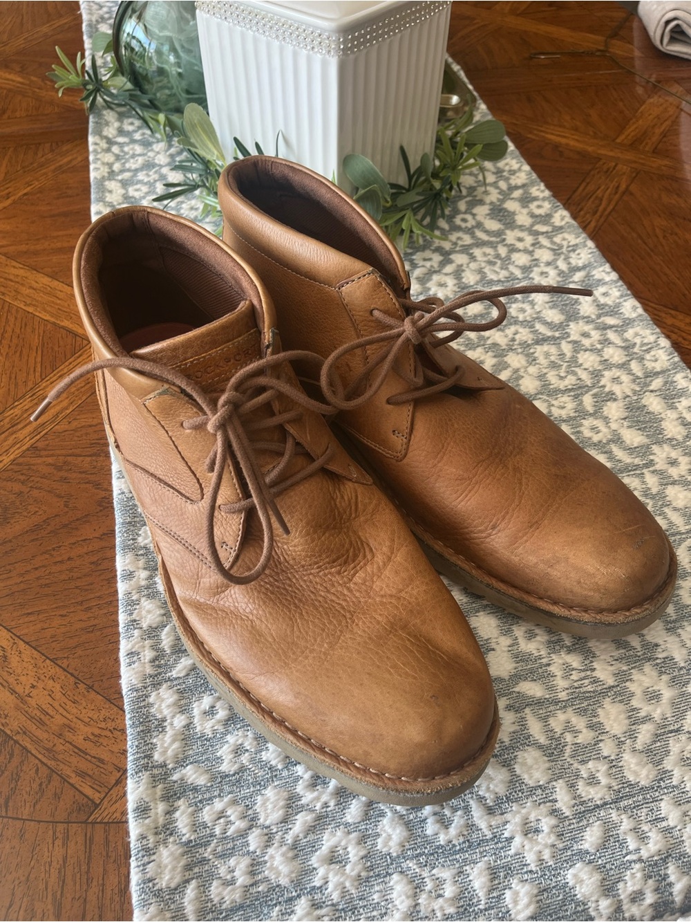 Men’s Rockport Chukka boots.  Sz 13